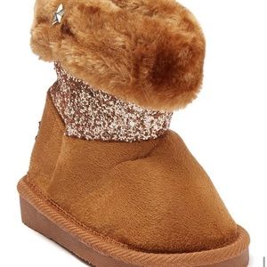 Baby girl boots